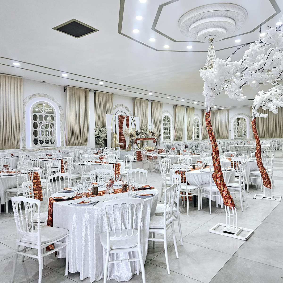 Décoration de mariage avec mobilier design