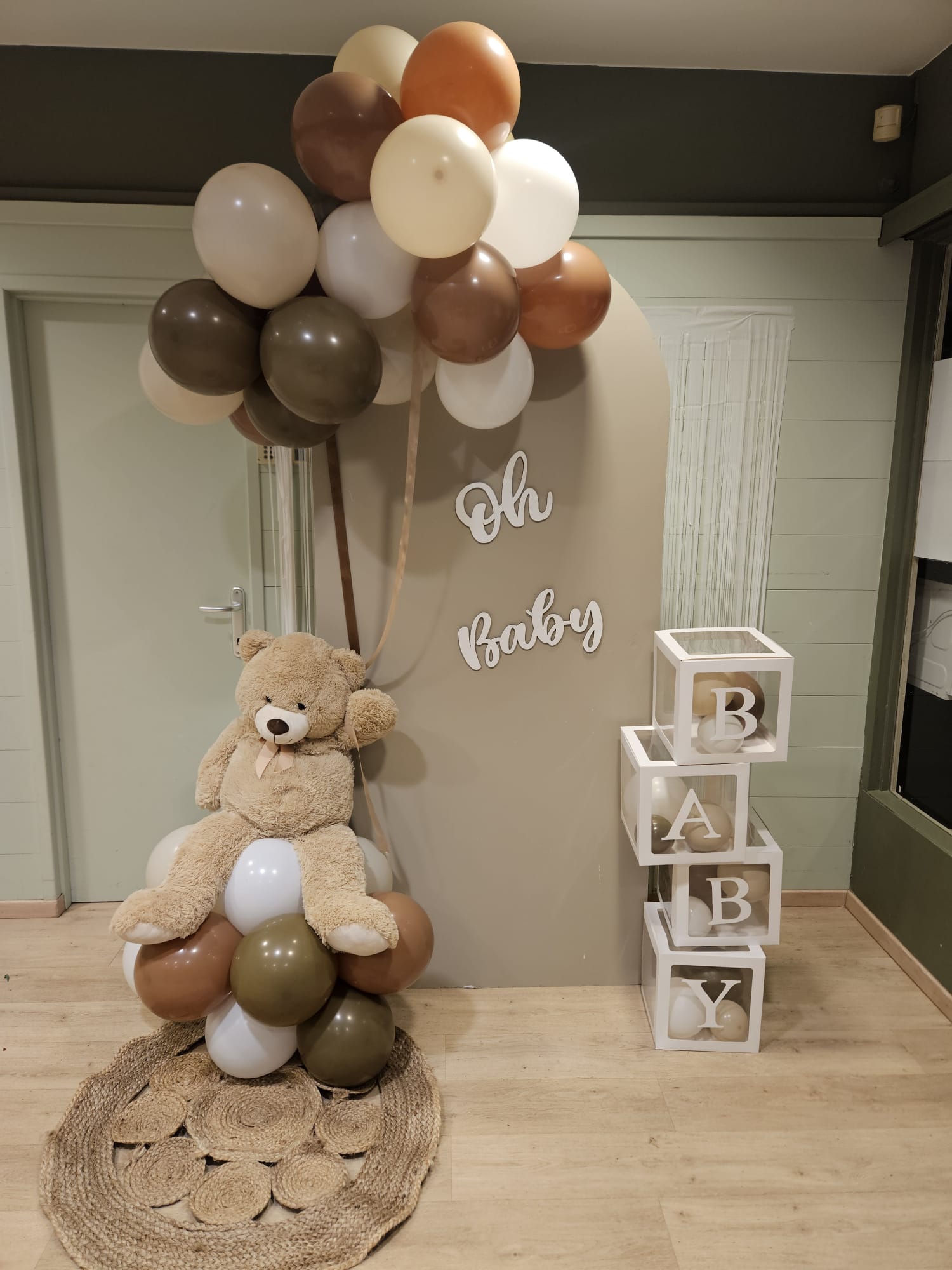 Décoration de mariage avec mobilier design<br /> 